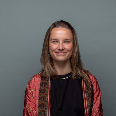 Eveline Thompson